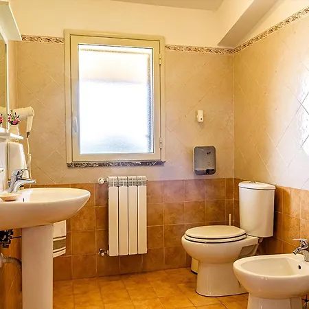 Mari E Amuri جيارديني ناكسوس