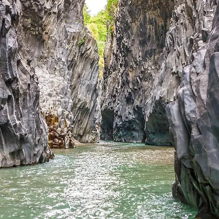 Mari E Amuri جيارديني ناكسوس